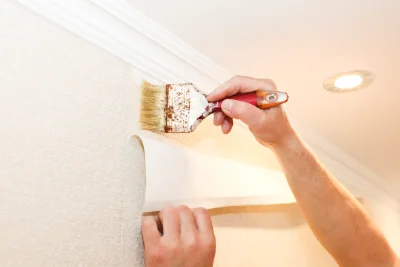 Pose de papier peint à Lauw — revêtements muraux et toiles de verre